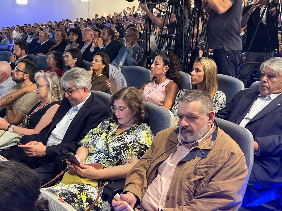 CEILASPAIN's tweet photo. Inauguración de la 68 edición de la #FeriadeMuestras de Gijón. Un año más, el escaparate de muchísimas empresas, y, el escaparate de nuestra tierrina al mundo, en nuestra feria más internacional. #AsturiasSiempre 💙💛 https://t.co/CVNUr2EAFI
