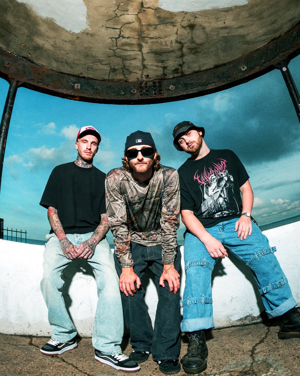 Headrush tweet media