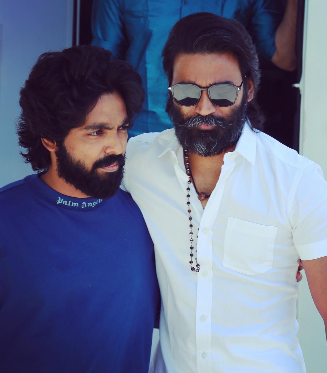 DirectorS_Shiva's tweet photo. வாழ்க தம்பி #GVPR..
ஆச்சரியப்பட ஒன்றும் இல்லை..
அசுரனுக்கே கிடைத்திருக்க வேண்டும்..
எங்கள் வாத்திக்கு கிடைத்திருக்கிறது..
தம்பி GVPR..
உனக்கு உலகப் புகழ் விரைவில் வரும்..
வாழ்க வாழ்க...
வையகம் போற்றி வாழ்வாங்கு வாழ்க.. @gvprakash ❤️💥🔥
#Vaathi #SIRmovie #GVPrakash https://t.co/3kfnQXJ0KH
