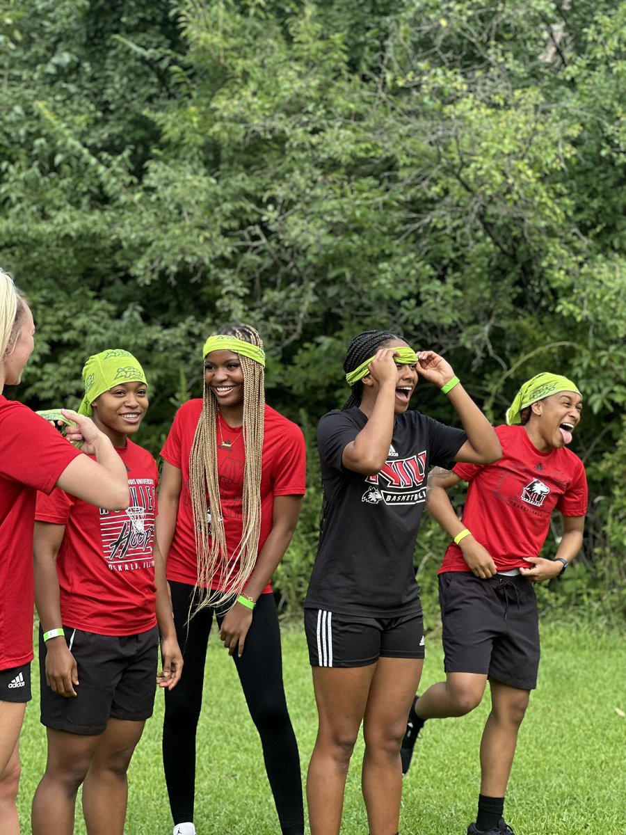 NIU Women's Basketball tweet media