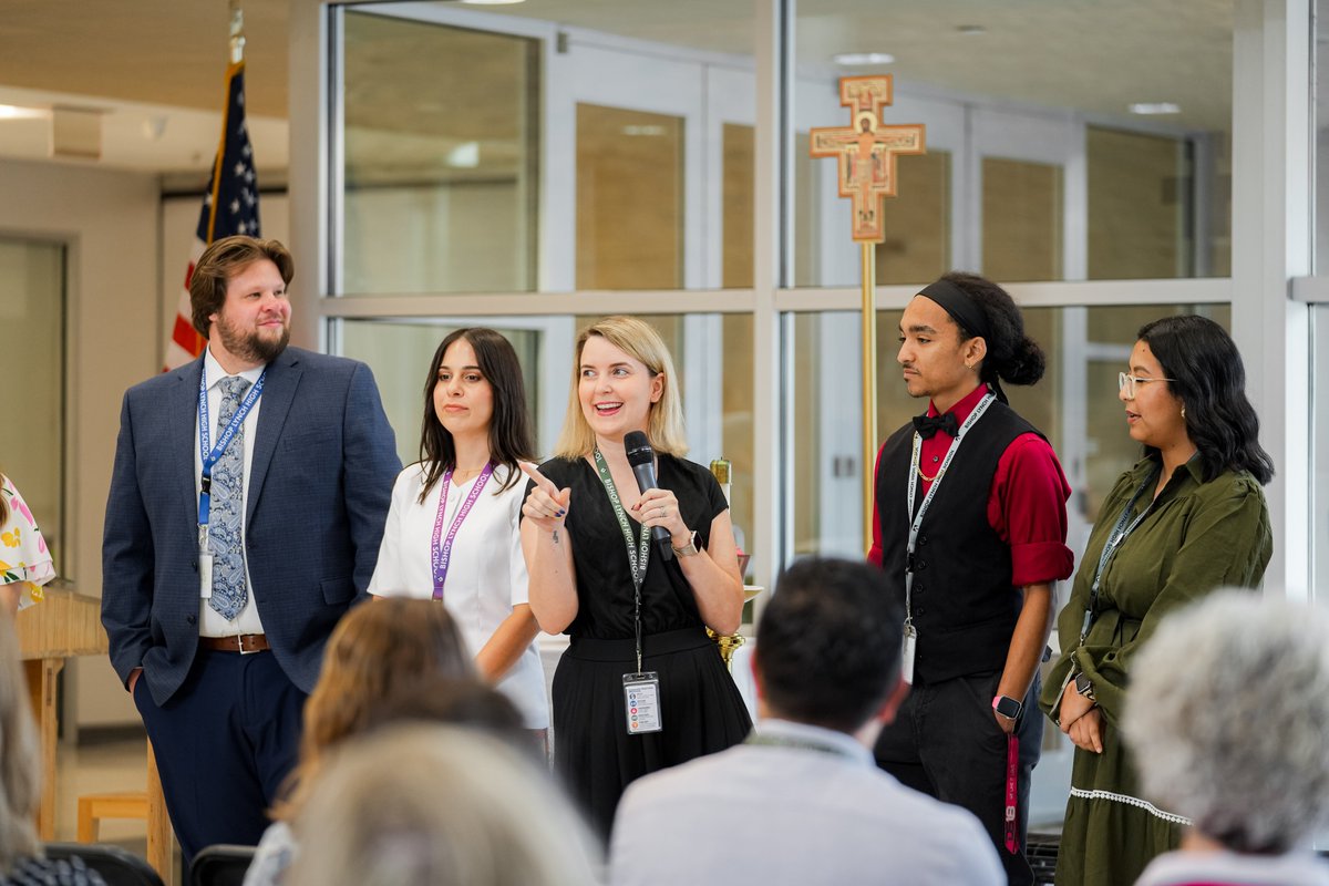 BishopLynch's tweet image. A warm WELCOME to all our new teachers and staff joining the #FriarFamily!

We are incredibly grateful for the blessings God continues to pour over our BL campus.

A heartfelt thank you to Fr. Cesar for leading us as we prepare to IGNITE a year of growth, faith, and excellence.