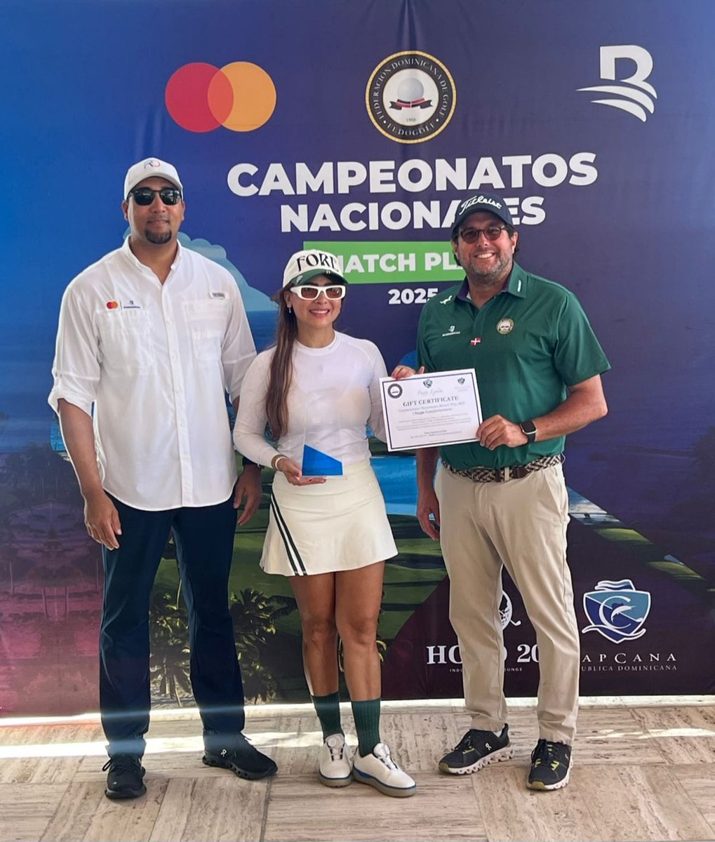 🏌️‍♂️ Juan José Guerra se coronó campeón del Match Play 2025 de Fedogolf, presentado por Mastercard Banreservas, en Punta Espada, Cap Cana.
🏌️‍♀️ Mary Luz Perdomo venció a la sembrada #1, Mariel Villalona, y ganó por primera vez en Damas B.
#MatchPlay2025 #GolfRD #Fedogolf