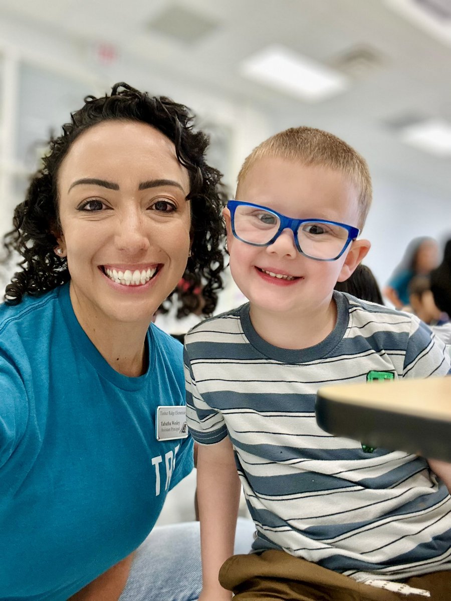 This week was full of hugs from former Titans who walk their siblings to class, meeting the tiniest new Titans, revealing every new Titan’s HOUSE, and surviving day two car rider, we have officially ended week 1! This will be the best year yet! #RisinginExcellence #WesleytheAP