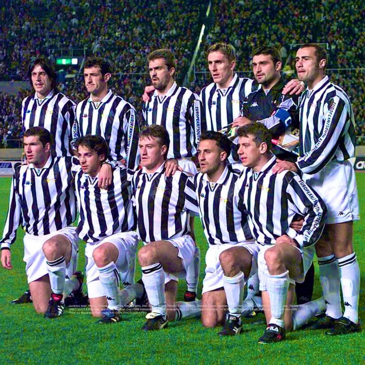 ccchec's tweet image. La foto più bella che vedrete stasera

Che squadra 🔥 

#Juventus ⚪️⚫️