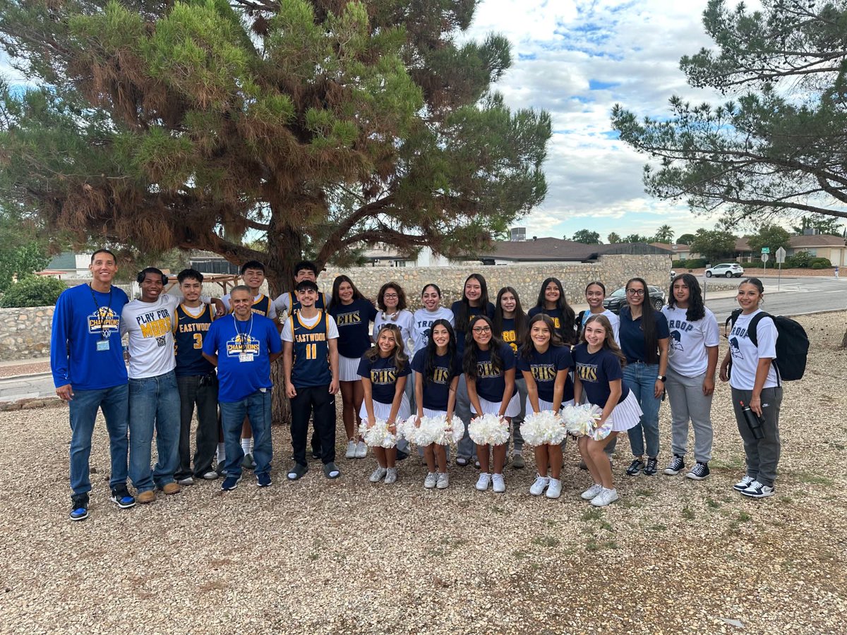 Eastwood Trooperettes (@ehstrooperettes) on Twitter photo ✨So happy to be able to help welcome our amazing Eagles this morning! Keep up the great work Eagles 🦅 💙💛✨<a href="/RobRobledoEHS/">ᖇOᗷ ᖇOᗷᒪEᗪO</a> <a href="/YsletaISD/">Ysleta ISD</a> ✨So happy to be able to help welcome our amazing Eagles this morning! Keep up the great work Eagles 🦅 💙💛✨<a href="/RobRobledoEHS/">ᖇOᗷ ᖇOᗷᒪEᗪO</a> <a href="/YsletaISD/">Ysleta ISD</a>