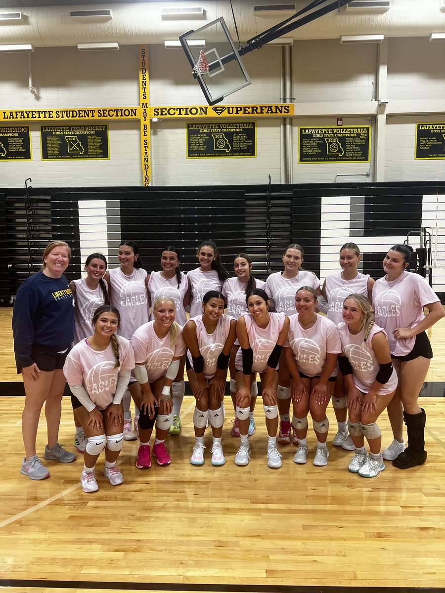 Varsity finished 5-3 at Lafayette today against some tough St. Louis squads! What a great end to summer ball ☀️🏐