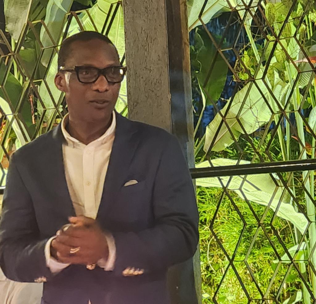 We must be #African by conviction... Keynote speaker <a href="/TioKauma/">Stephen Tio Kauma</a> at this evenings #artprize event <a href="/CASU_Uganda/">Contemporary Art Society of Uganda</a>