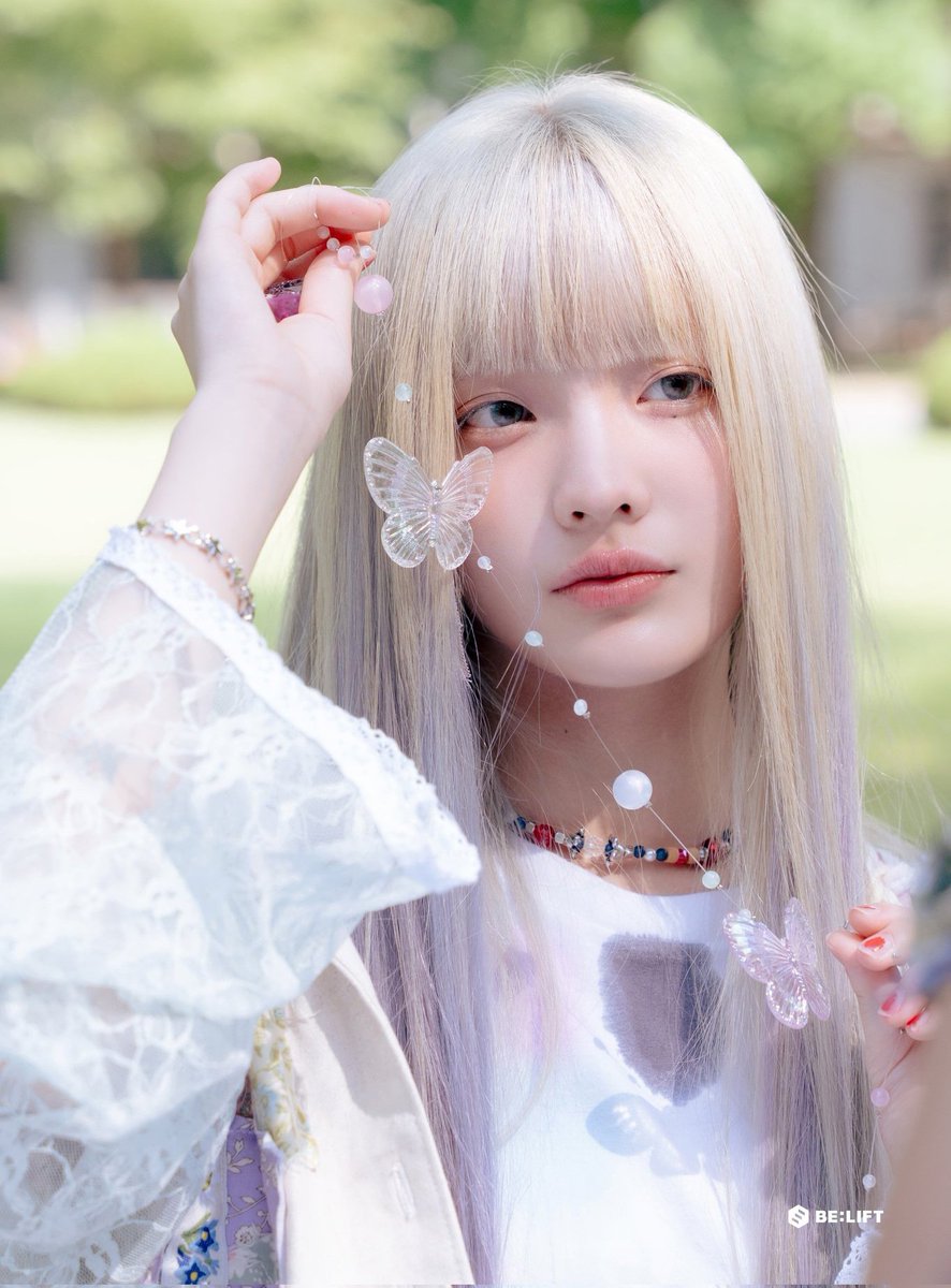 🧚🏻‍♀️