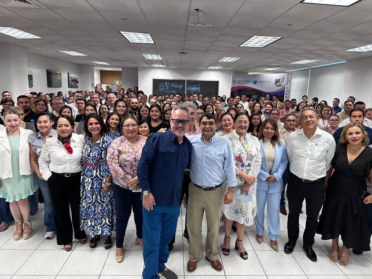 CANAINPESCA (@canainpescamx) on Twitter photo Los socios de esta Cámara, felicitamos a <a href="/RigoSalgadoV/">Rigoberto Salgado Vázquez</a> por su nueva responsabilidad como titular de la <a href="/Conapesca/">Conapesca</a>. Nos sumamos a su propósito de trabajar en  beneficio del sector pesquero y acuícola de México. <a href="/Claudiashein/">Claudia Sheinbaum Pardo</a> <a href="/JulioBerdegue/">Julio Berdegué</a> Los socios de esta Cámara, felicitamos a <a href="/RigoSalgadoV/">Rigoberto Salgado Vázquez</a> por su nueva responsabilidad como titular de la <a href="/Conapesca/">Conapesca</a>. Nos sumamos a su propósito de trabajar en  beneficio del sector pesquero y acuícola de México. <a href="/Claudiashein/">Claudia Sheinbaum Pardo</a> <a href="/JulioBerdegue/">Julio Berdegué</a>