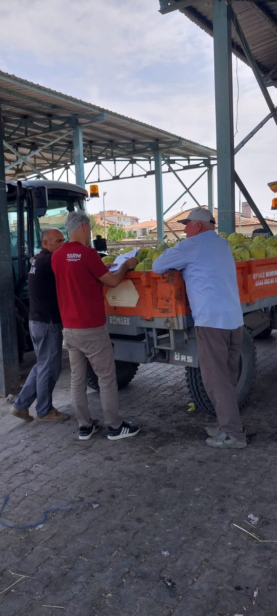 BUĞÇETAP Projesinin Çankırı Saha Çalışmaları Tamamlandı.
 
Enstitümüz Tarım Ekonomisi Bölümü liderliğinde Türkiye’nin buğday üretim alanlarının %70’ini kapsayan 29 ilde; TAGEM’e bağlı 8 Araştırma Enstitüsü’nün Tarım Ekonomisi Bölümleri ile işbirliği içerisinde 5 yıl süre ile