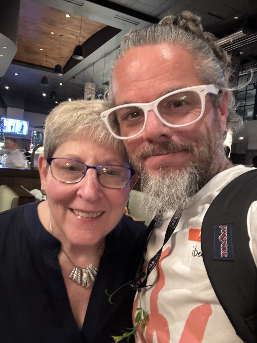 Evelyn Ann Catt (@evelynanncatt1) on Twitter photo Last night at Chrome chaos <a href="/iBenKind/">BenKind</a> was kind enough to give me lots of his time chatting about his art & his life journey. He has many very special gifts and I feel grateful for his friendship.
<a href="/veefriends/">VeeFriends 📍NSCC Booth #551</a> <a href="/garyvee/">Gary Vaynerchuk</a> Last night at Chrome chaos <a href="/iBenKind/">BenKind</a> was kind enough to give me lots of his time chatting about his art & his life journey. He has many very special gifts and I feel grateful for his friendship.
<a href="/veefriends/">VeeFriends 📍NSCC Booth #551</a> <a href="/garyvee/">Gary Vaynerchuk</a>
