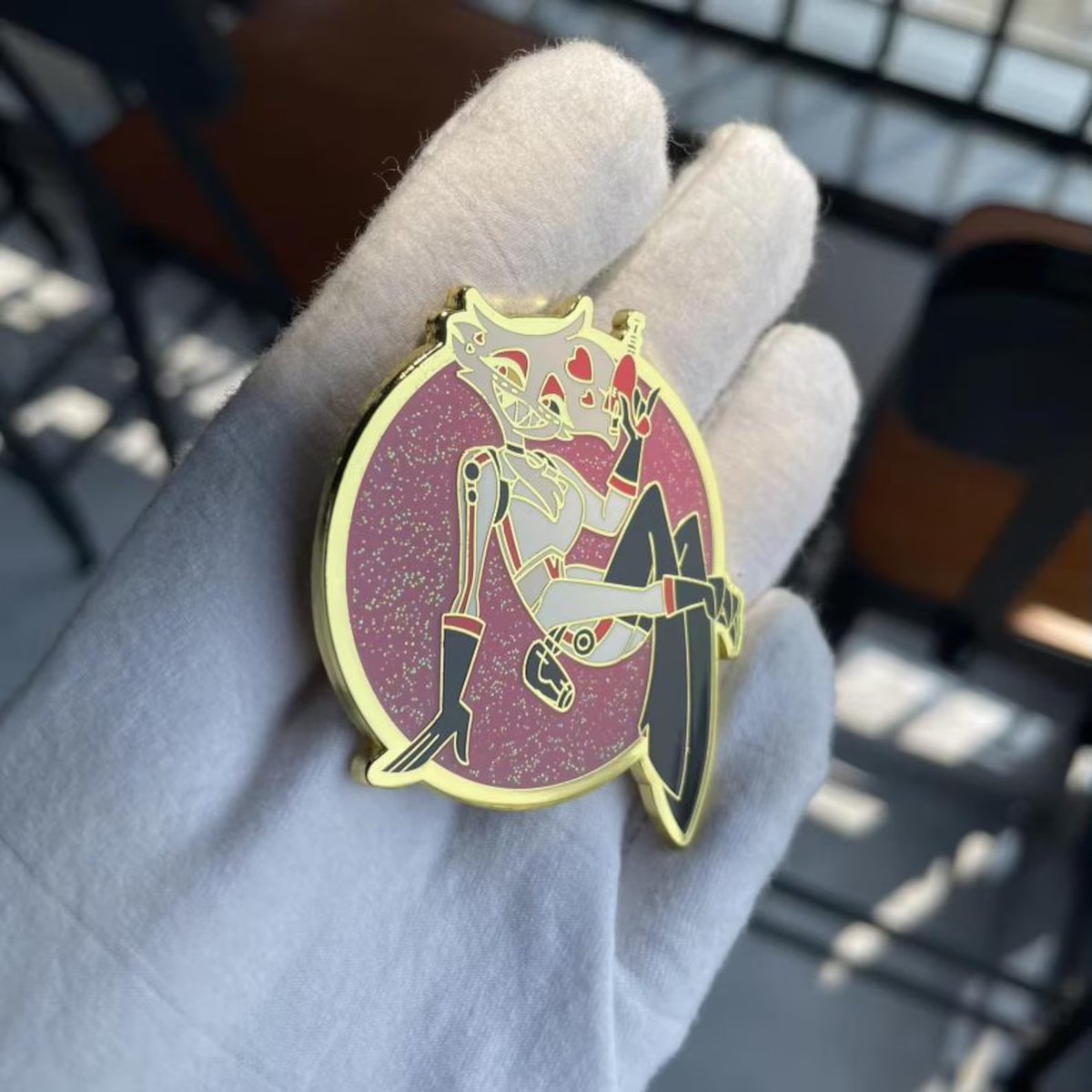 We have pins for sale now! You like Fall Out? How about Angel Dust? Of course you do! Come buy a pin! We have 15% off sale going on right now too!   Art is by me, but <a href="/_SpiderBitxh_/">SpiderMilk</a>   is selling them! just know  

 etsy.com/listing/434295…
#hazbinhotel #merch #fanmerch #angeldust