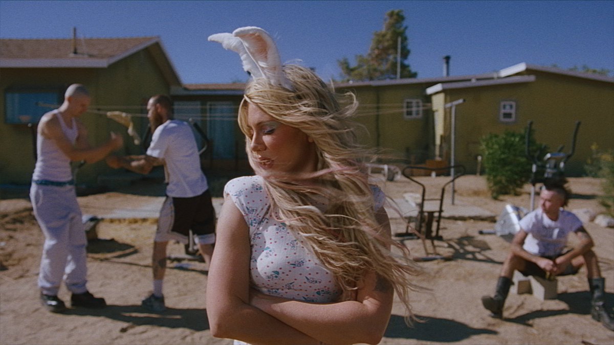 slayyyter's tweet image. 