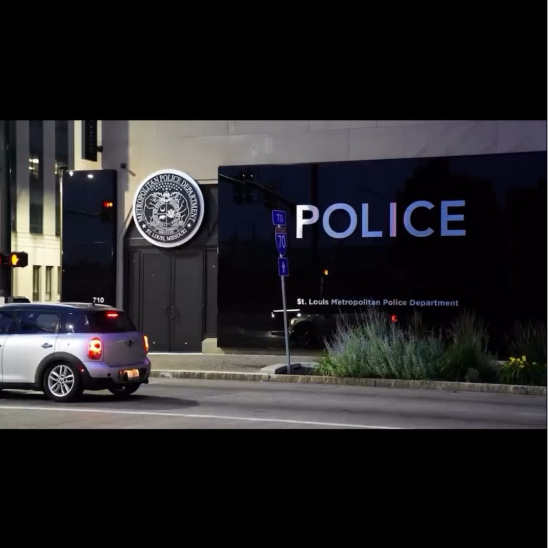 stlcid's tweet image. Hello, August! 🌟 July was filled with community wins, Clean Team successes, and moments that made Downtown STL shine. Here’s to carrying that momentum into a bright and exciting new month! 💛

#DowntownSTL #CIDimpact #CommunityWins #STLStrong #DowntownVibes