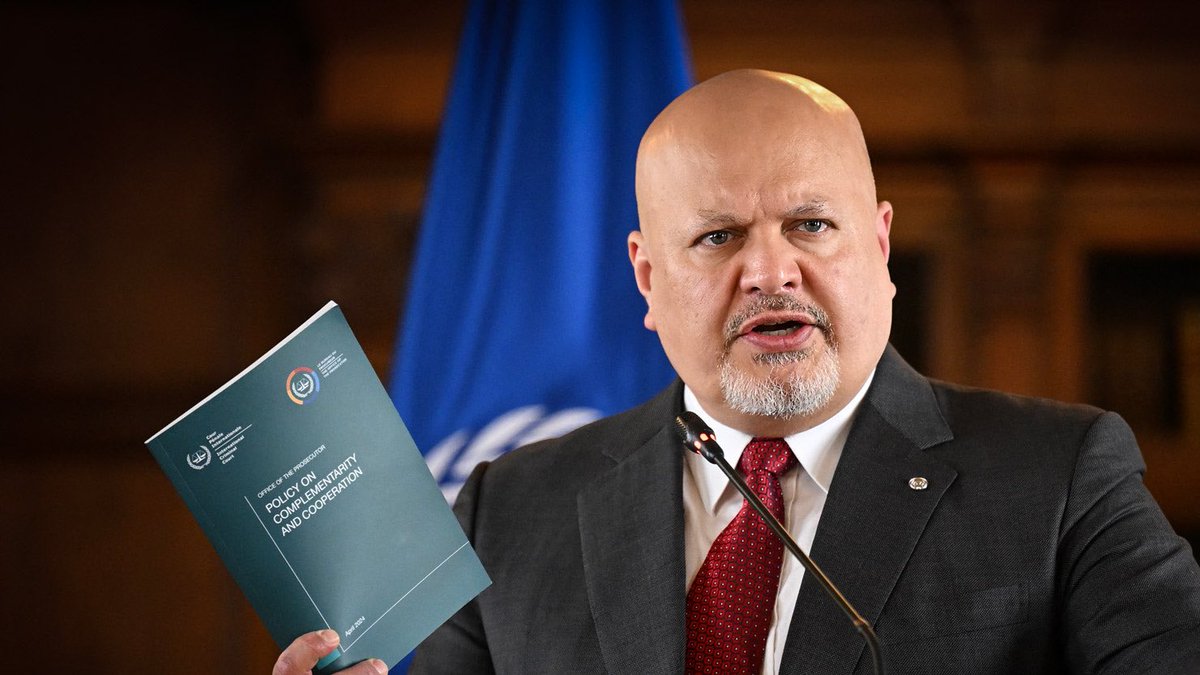 Khaled Shalaby (@kshalabynews) on Twitter photo 🧵EXCLUSIVE: The secret campaign to bring down ICC Chief Prosecutor Karim Khan
Middle East Eye uncovers threats, surveillance, and internal sabotage aimed at halting war crimes charges against Israeli leaders.
By <a href="/davidahearst/">David Hearst</a>, <a href="/Imran_posts/">Imran Mulla</a> & Simon Hoper ⬇️ 🧵EXCLUSIVE: The secret campaign to bring down ICC Chief Prosecutor Karim Khan
Middle East Eye uncovers threats, surveillance, and internal sabotage aimed at halting war crimes charges against Israeli leaders.
By <a href="/davidahearst/">David Hearst</a>, <a href="/Imran_posts/">Imran Mulla</a> & Simon Hoper ⬇️