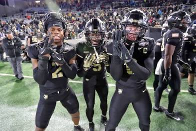 Jarell Randolph ⭐️ (@d1_rell12) on Twitter photo Overly Blessed to receive an unofficial visit invite To the Army Black Knights🖤🏆. #army #unofficialvisit #recruitmenttrip #westpoint
<a href="/CoachJeffMonken/">Jeff Monken</a> <a href="/CoachASmith3/">Aaron Smith</a> <a href="/Coach_romero18/">Dane Romero</a> <a href="/CoachNateWoody/">Nate Woody</a> Overly Blessed to receive an unofficial visit invite To the Army Black Knights🖤🏆. #army #unofficialvisit #recruitmenttrip #westpoint
<a href="/CoachJeffMonken/">Jeff Monken</a> <a href="/CoachASmith3/">Aaron Smith</a> <a href="/Coach_romero18/">Dane Romero</a> <a href="/CoachNateWoody/">Nate Woody</a>