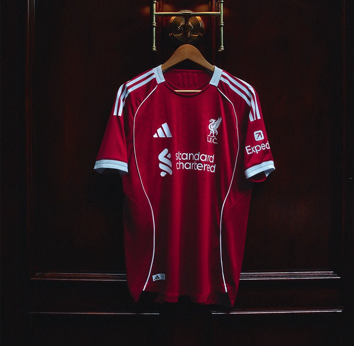 𝗜𝘃𝗮𝗻 𝗦𝗰𝗵𝘄𝗮𝗸𝗼𝗳𝗳 (@ivan_schwakoff) on Twitter photo To celebrate the release of the Liverpool 25/26 home kit, I’m giving one away!👕
To enter:
1️⃣ Like this post❤️
2️⃣ Follow <a href="/PurelyFootball/">PurelyFootball ℗</a> & <a href="/LFCVine/">Liverpool News</a>📲
Winner announced in 48 hours. Good luck everyone!🙌🔴 To celebrate the release of the Liverpool 25/26 home kit, I’m giving one away!👕
To enter:
1️⃣ Like this post❤️
2️⃣ Follow <a href="/PurelyFootball/">PurelyFootball ℗</a> & <a href="/LFCVine/">Liverpool News</a>📲
Winner announced in 48 hours. Good luck everyone!🙌🔴