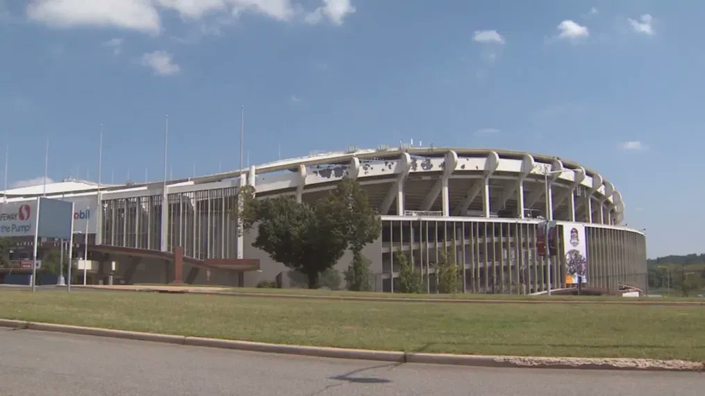 The finish line almost in sight now!

The D.C. Council just approved the RFK Stadium bill.

9-3 vote.

One more vote on September 17th. 

This is pretty much a lock now that the Washington Commanders will be returning to D.C.