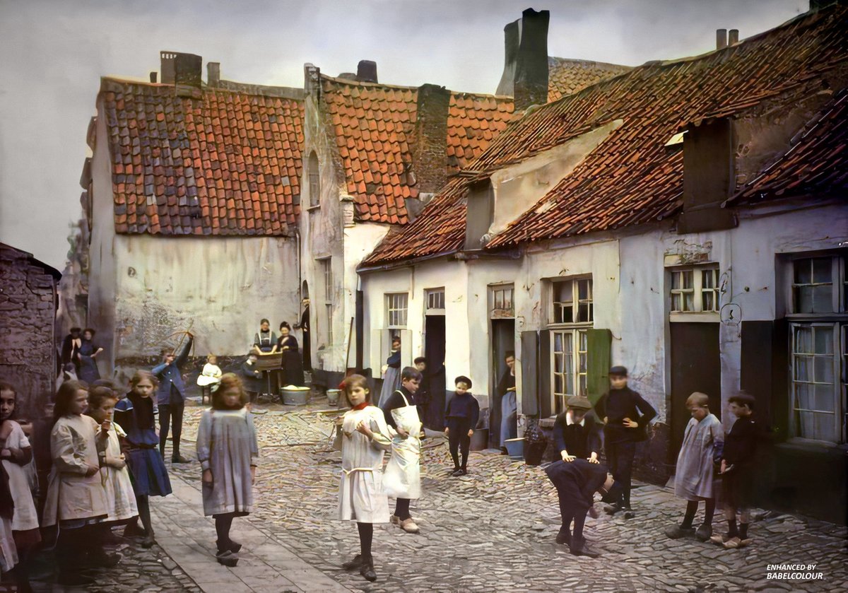 If you enjoyed the atmospheric barge autochrome yesterday, you may like this shot by the same photographer - Belgian artist Alfonse Van Besten - which was taken in Belgium 113 years ago. Unusually for an autochrome (which requires a longer exposure) it depicts action shots like