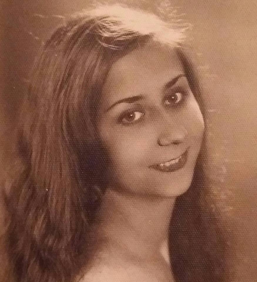 Zofia Kowalska (Jeżewska) "Honoratka" łączniczka zgrupowania Radosław, moja Babcia od strony taty. Miała 20 lat kiedy walczyła w Powstaniu Warszawskim.
Jako jedyna wnuczka mam obowiązek pamiętać i dziękować za Polskę #PW44 #CześćChwałaBohaterom