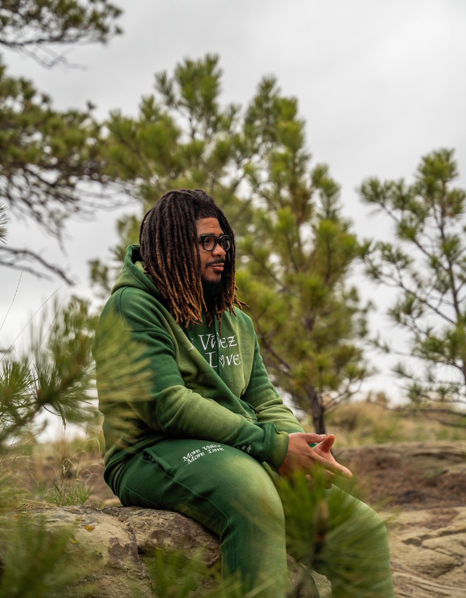 morevibez_'s tweet photo. ♻️🔋🍃🧩 #morevibezmorelove #mvml #clothingbrand https://t.co/JM2OaB1YsD