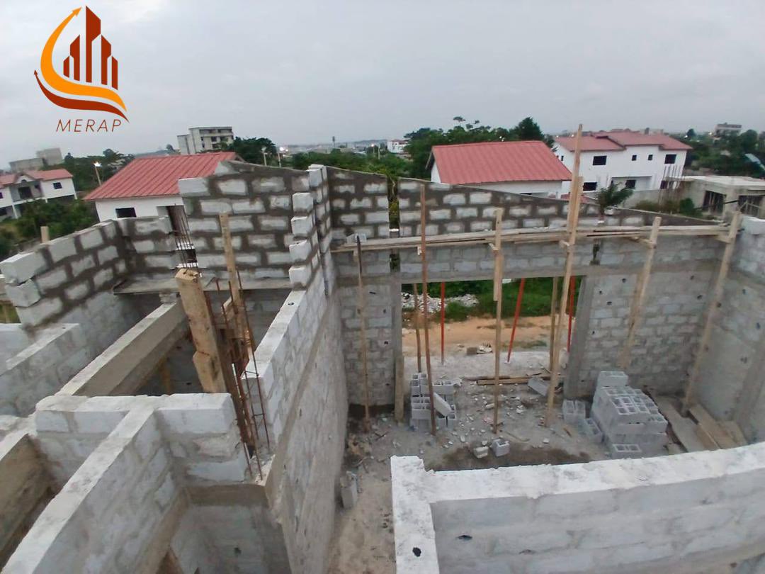Merap_sarl's tweet photo. Découvrez l'avancement des travaux de construction du magnifique duplex de 9 pièces à Douala! De la conception initiale au gros œuvre, passant par les etudes (plan, geotecniques et structure)
Pour tous vos besoins en études, plans et construction, n'hésitez pas à nous contacter https://t.co/af9tV4vVnB