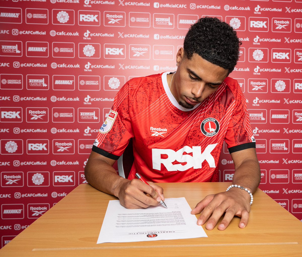 Harvey Knibbs tweet media