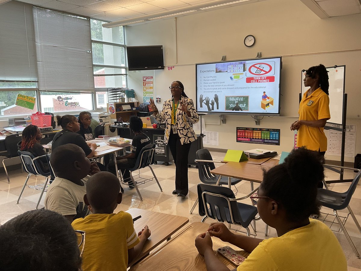 Crawford W. Long Middle School tweet media