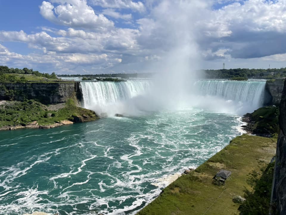 #TeamTriage traveler Georgia took a trip to the Canada side of Niagara Falls while on assignment in Vermont! What has been your most memorable weekend getaway on assignment?
Let us know in the comments! ✈️