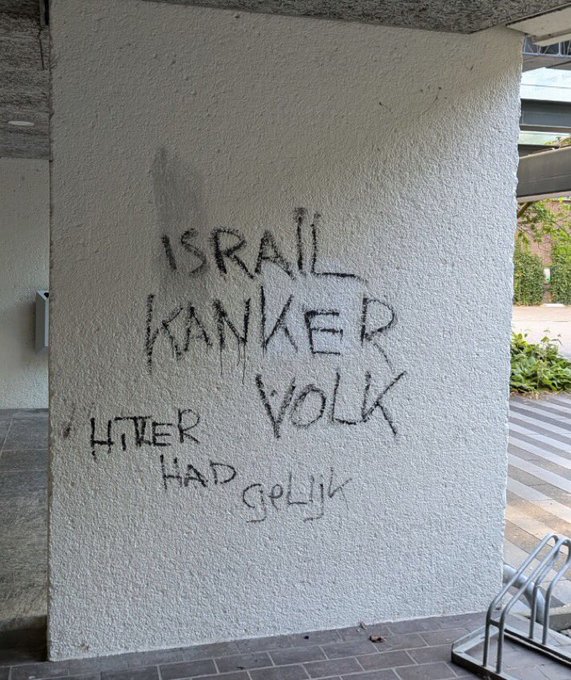 Nee hoor, anti-Israël heeft helemaal niets te maken met Jodenhaat, echt niet.

En oja... domlinks heeft nog steeds moeite met spellen, dat dan weer wel.