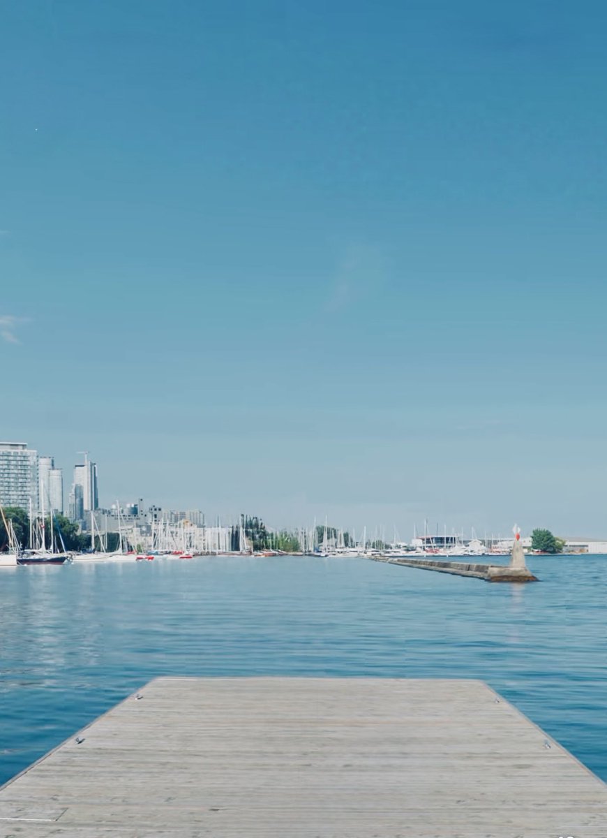 rosalesllove's tweet image. De paseo ando… y si es de postal 
#Harbourfront 
@lamejorcompañia