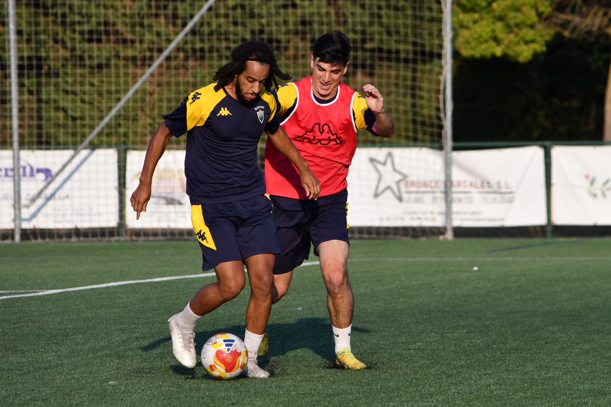 Atlético Tordesillas (@atcotordesillas) on Twitter photo 🏋️♂️ Primera semana de entrenamientos terminada con buenas sensaciones. ¡Esto marcha!
📸 <a href="/henargar13/">Henar García</a>
#VamosTorde💪🏽 🏋️♂️ Primera semana de entrenamientos terminada con buenas sensaciones. ¡Esto marcha!
📸 <a href="/henargar13/">Henar García</a>
#VamosTorde💪🏽