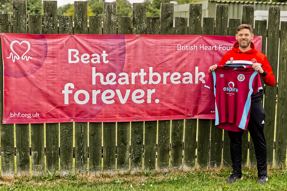 A massive thanks to our Number 1 Charity photographer Steve Davies  for his support today ❤️ 

The start of a very exciting partnership with Lincoln Moorlands Railway AFC ⚽️ 

More details very soon as we prepare for our first-ever O35's league match ⚽️