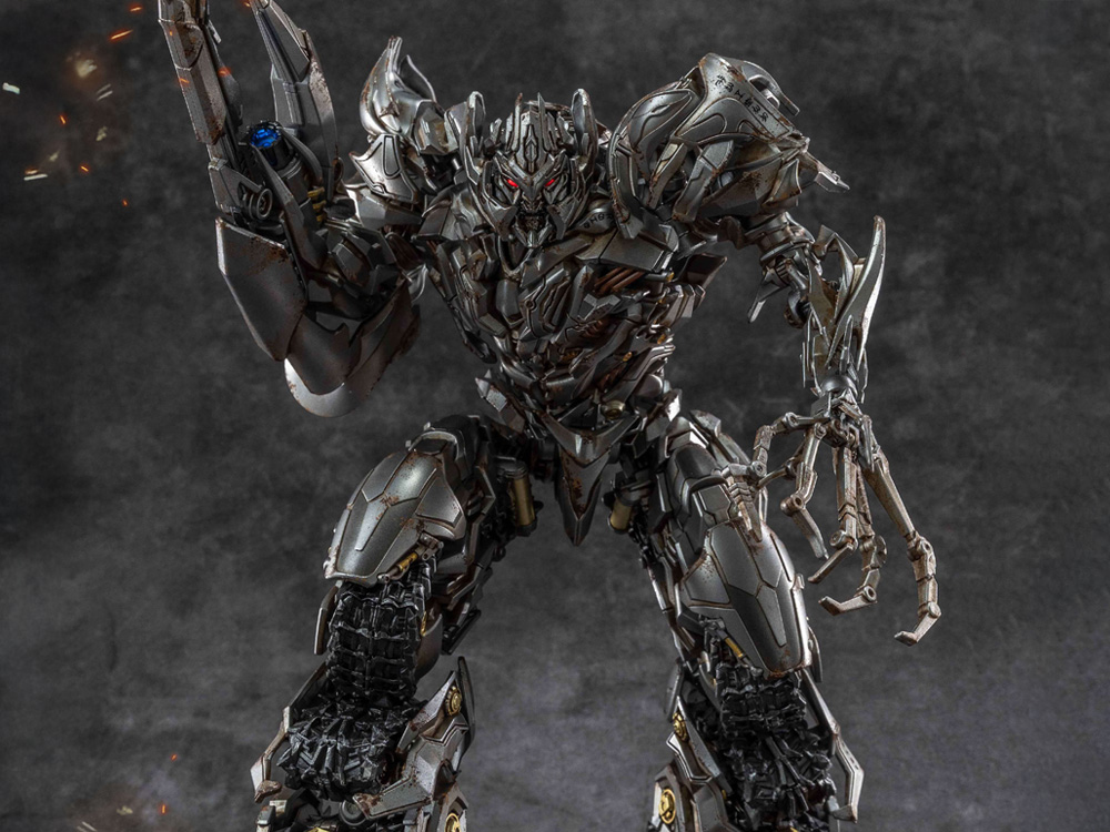 Megatron gets the model kit treatment.
The Revenge of the Fallen Advanced Model Kit Pro is up for pre-order now at BigBadToyStore!
link.bigbadtoystore.com/8302d3
#Transformers #Megatron #ModelKitPro #BBTS