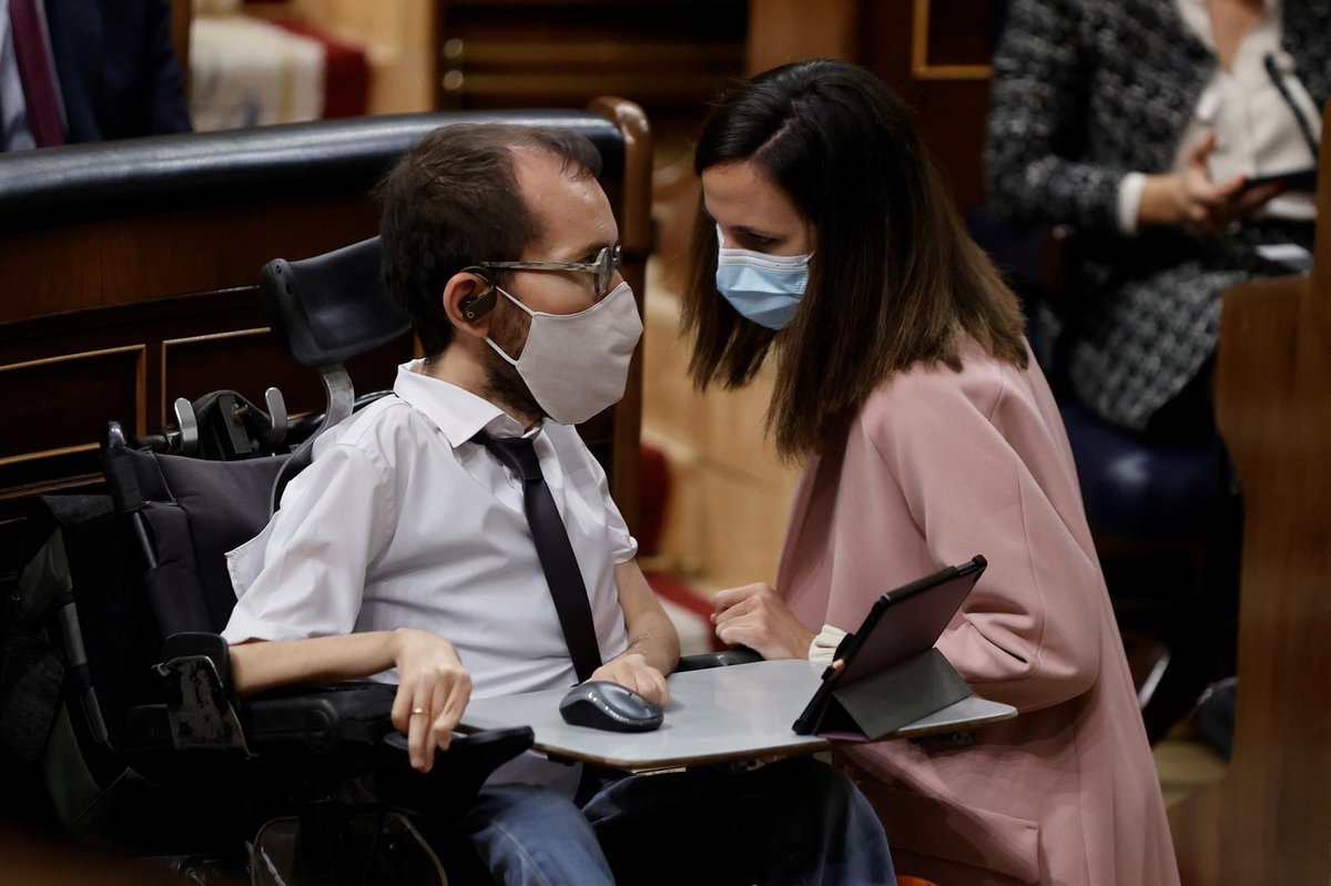 Oye, que he escuchado que calzas un trabuco que...