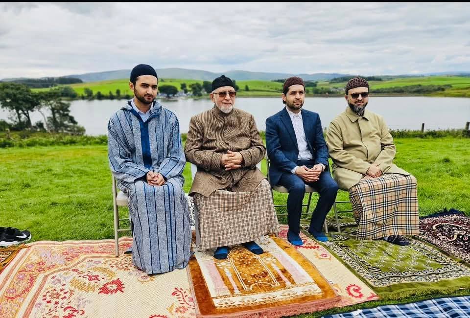 Recent pictures of Shaykh Ahmad Mustafa al-Arabi al-Qadri with His Eminence Shaykh ul Islam Dr Muhammad Tahir-ul-Qadri, Chairman Supreme Council Prof Dr Hassan Mohiuddin Qadri and Dr Faisal Iqbal Khan.

#ShaykhAhmadQadri #ShaykhalQadri #DrQadri #ShaykhulIslam #MinhajulQuran #UK