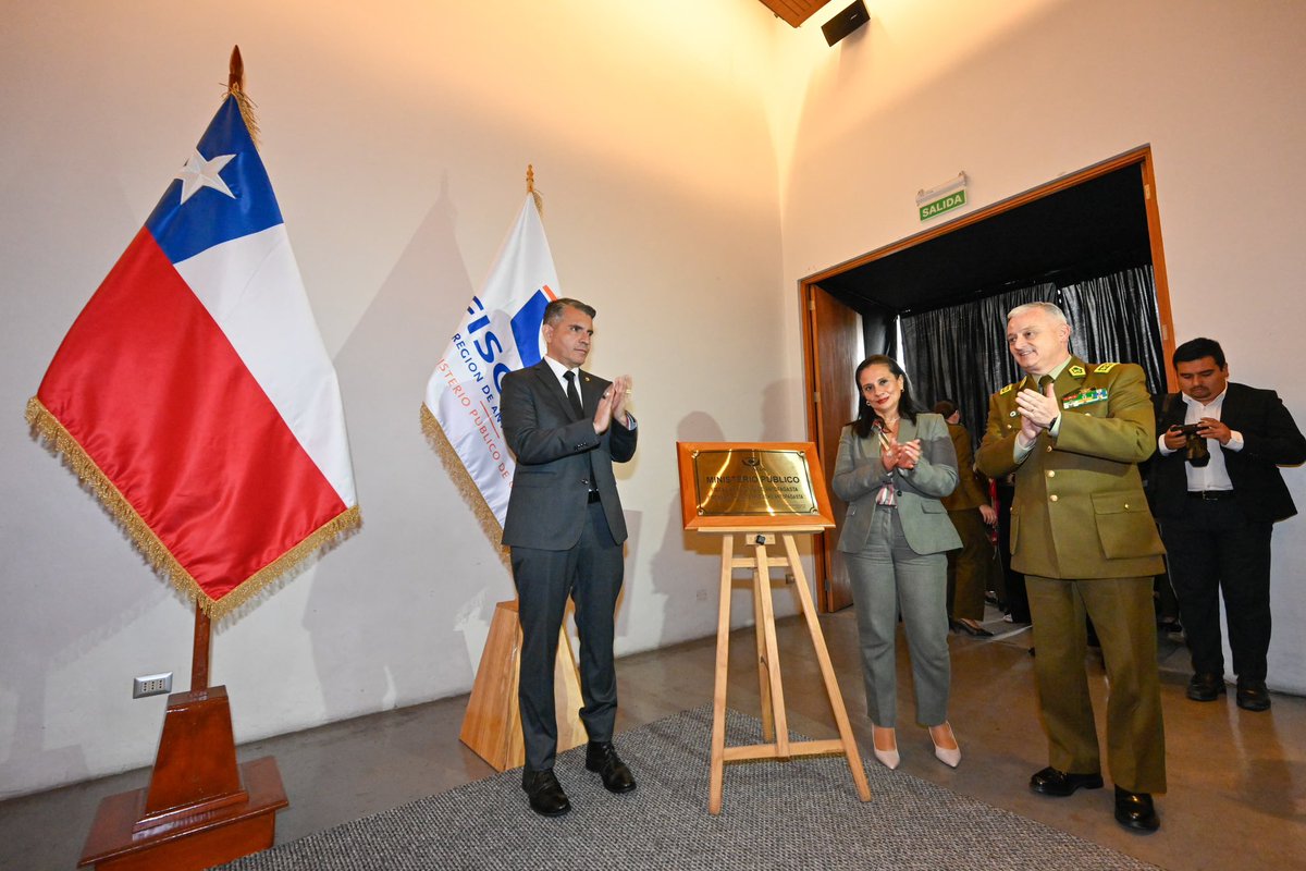 📍#Antofagasta: El General Director, Marcelo Araya Zapata, junto al Fiscal Regional de Antofagasta, Juan Castro Bekios, inauguraron la Fiscalía de Alta Complejidad del Ministerio Público y la nueva Sección de Investigación Patrimonial y Anticorrupción de Carabineros,