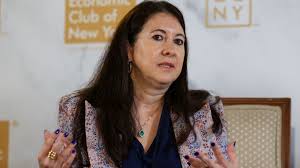 HustleNest's tweet image. **Breaking News: Federal Reserve Governor to Resign Early, Opening Door for Trump Appointment**  
*[Affiliate link: Discover more about how the Federal Reserve works with this comprehensive guide. Click here: amzn.to/430Zclr]*

#FederalReserve #TrumpNominee #EconomyShift