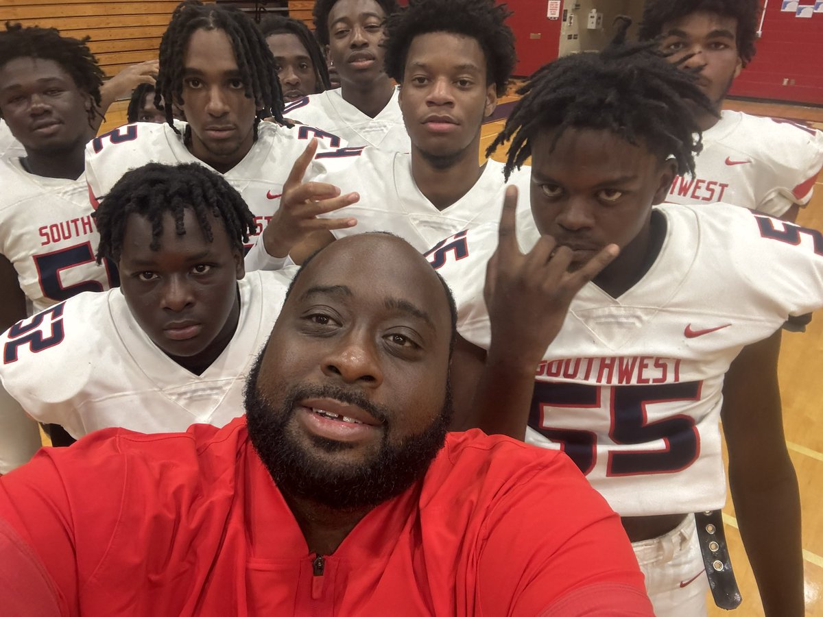 James J May (@ministerjaymay) on Twitter photo Year 4 is here! So blessed to coach this gifted group of young men. <a href="/JDupree1911/">Joseph Dupree, Jr, Ed.S, CAA</a> You are truly a blessing! You gave me an opportunity to do what I love! Thank you! #SouthwestPatriots Year 4 is here! So blessed to coach this gifted group of young men. <a href="/JDupree1911/">Joseph Dupree, Jr, Ed.S, CAA</a> You are truly a blessing! You gave me an opportunity to do what I love! Thank you! #SouthwestPatriots