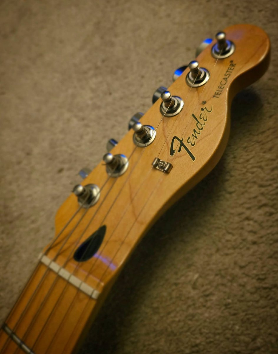 I couldn't resist an absolute bargain, I have been looking out for a proper Fender tele that was affordable ... <a href="/Fender/">Fender</a> #telecaster #guitar