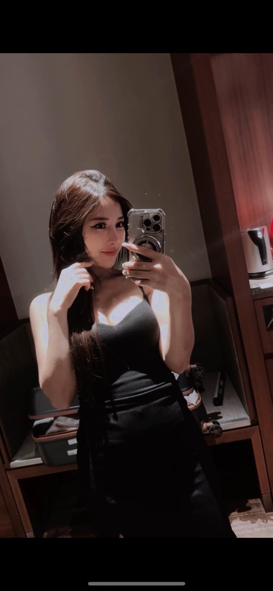 看看鏡子的自己 

練習怎樣微笑最剛好