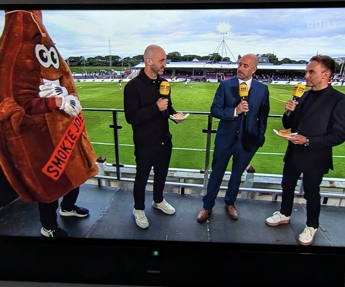 ThisMyStoryPod's tweet image. Scottish football is back. Buzzing.