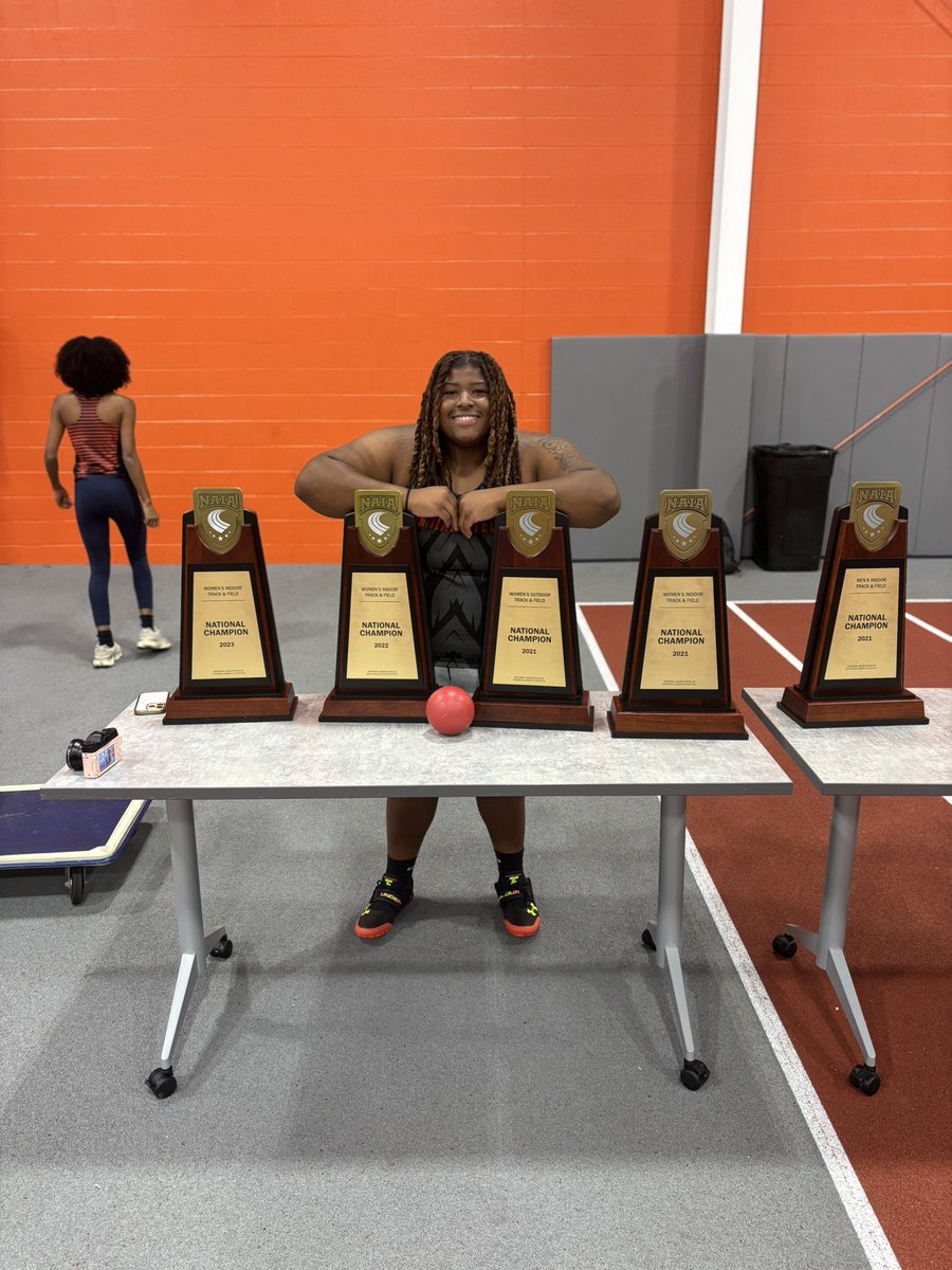 Cami’ Costello tweet media