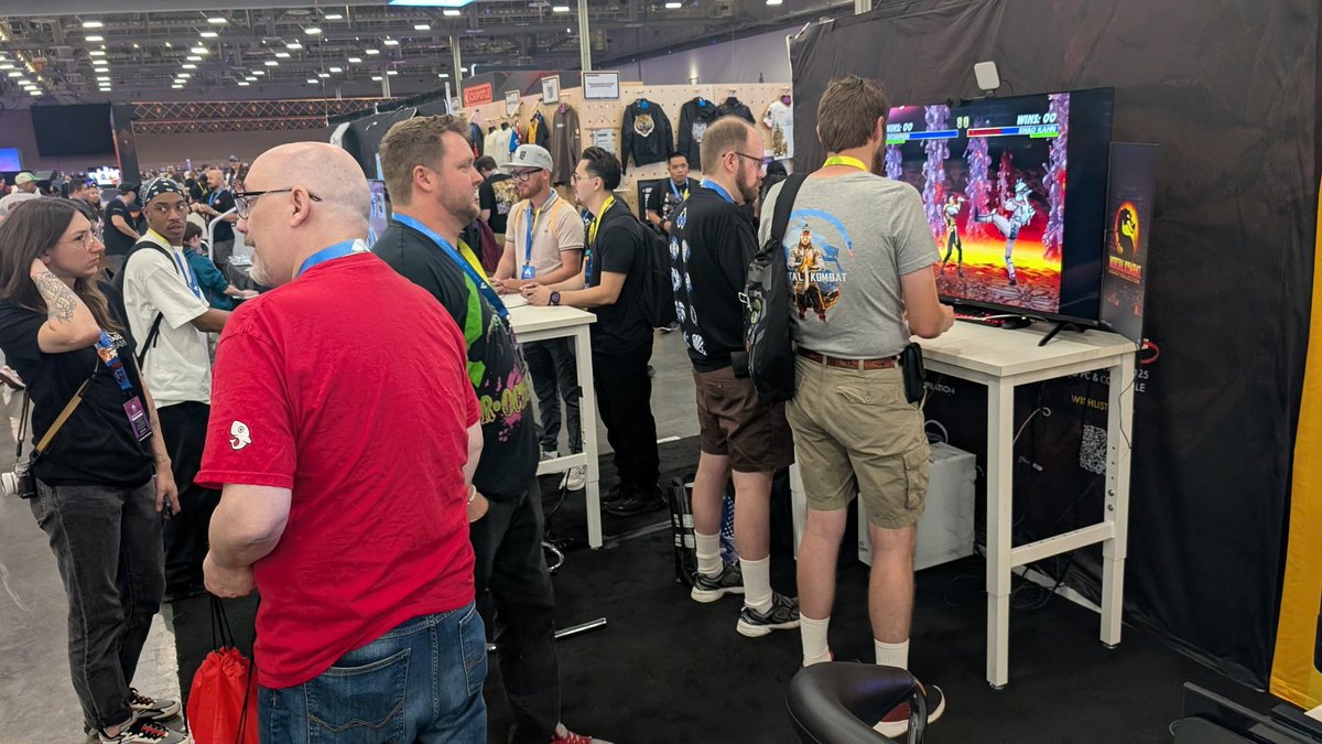 Ppl playing trilogy. Come by and talk mk with me.