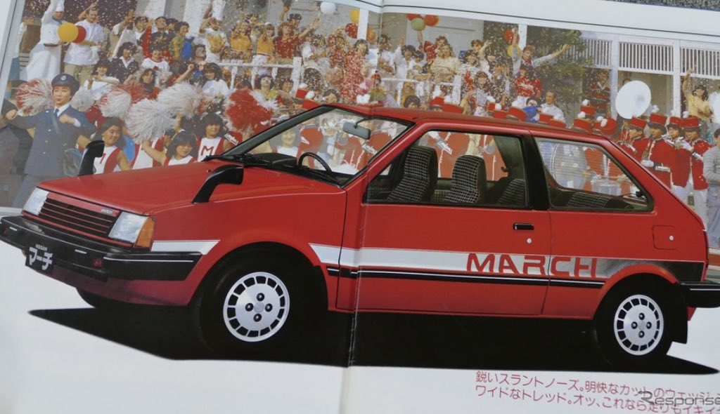 #昭和の赤いクルマを１つ無言で貼ろう