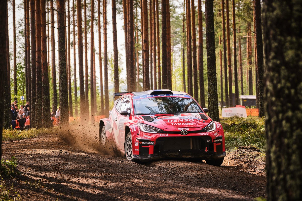 Roope Korhonen 🇫🇮 leads WRC2 at home in Finland after Friday! 🙌

Three #GRYarisRally2 cars in the top four with Georg Linnamaë P3 and <a href="/JariMattiWRC/">Jari-Matti Latvala</a> P4 🔥

#ToyotaGAZOORacing #WRC #RallyFinland
