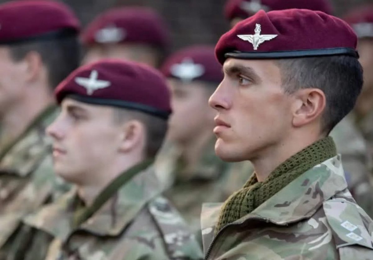 TheParachuteRegiment tweet media