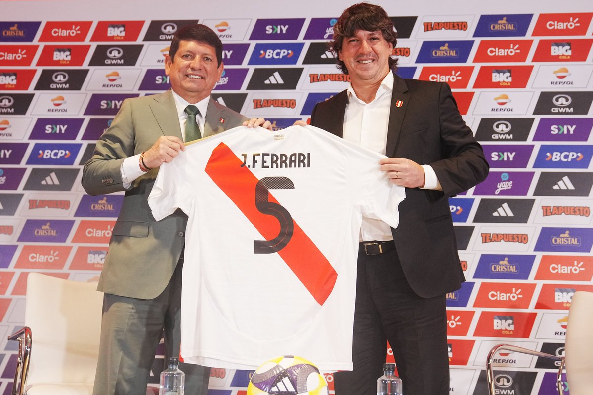 𝗛𝗼𝘆 𝗶𝗻𝗶𝗰𝗶𝗮𝗺𝗼𝘀 𝘂𝗻𝗮 𝗻𝘂𝗲𝘃𝗮 𝗲𝘁𝗮𝗽𝗮
Jean Ferrari se suma como Director General de Fútbol para liderar, proponer y sumar por el bien de todas nuestras selecciones.

Más info 👉 t.ly/25bP-