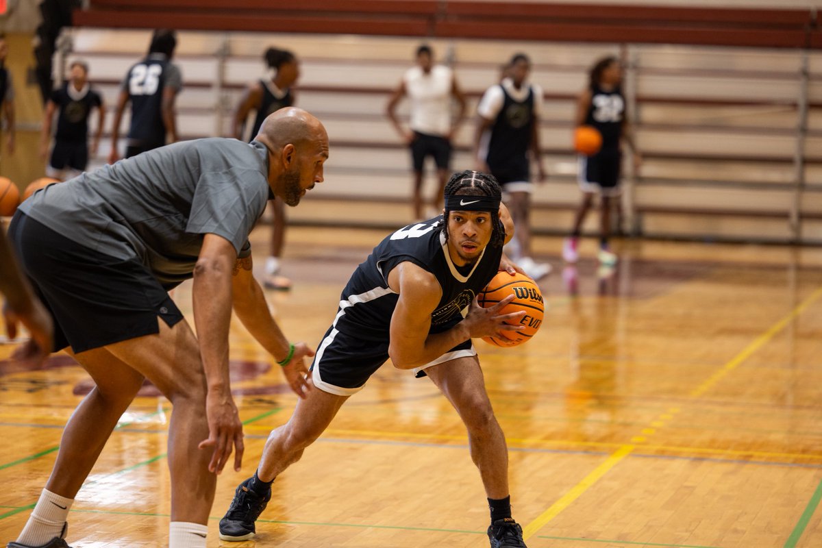 TheNBPA's tweet image. The NBPA Top 50 Camp is officially underway 🏀

We’ve welcomed the top HBCU student-athletes from the CIAA, MEAC, SIAC, and SWAC conferences to Atlanta.