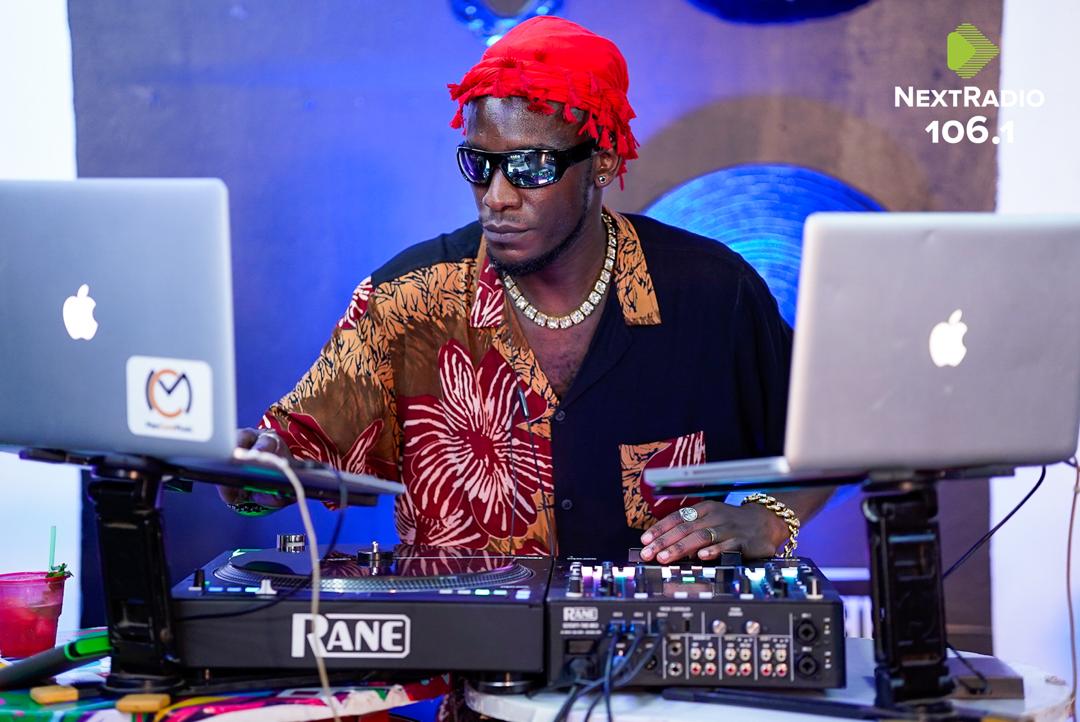 NBS Television (@nbstv) on Twitter photo A party with a DJ is just another working day, only that this time, the meet up will be working on your nerves!
TGIF, because <a href="/raredextaug1/">Rare Dexta👑</a> is in the building!
What would you like to listen to while you take that next sip?
#WeDoWe #NBSKatchUP #NBSUpdates A party with a DJ is just another working day, only that this time, the meet up will be working on your nerves!
TGIF, because <a href="/raredextaug1/">Rare Dexta👑</a> is in the building!
What would you like to listen to while you take that next sip?
#WeDoWe #NBSKatchUP #NBSUpdates